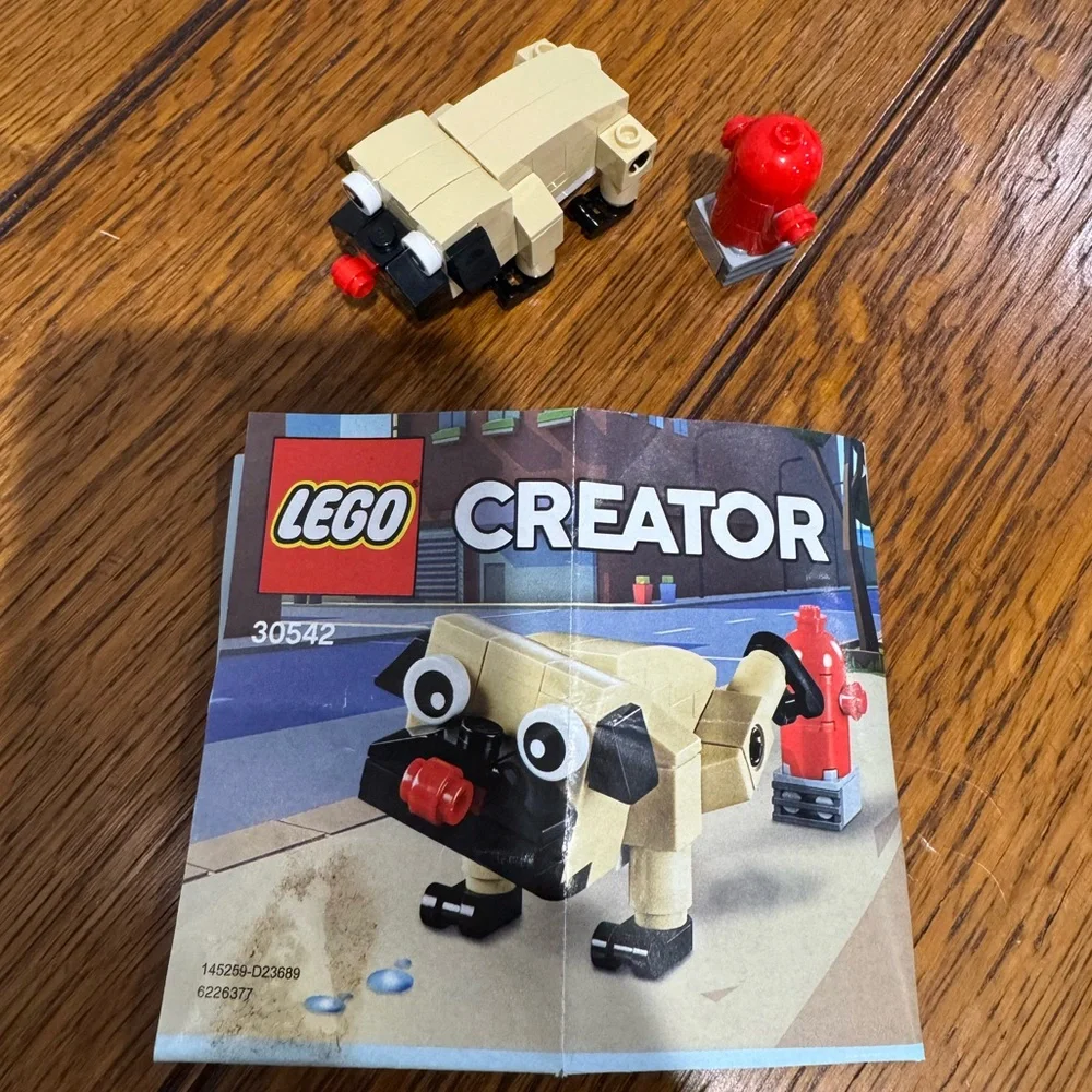 Lego pug 30542 *rare collectible*